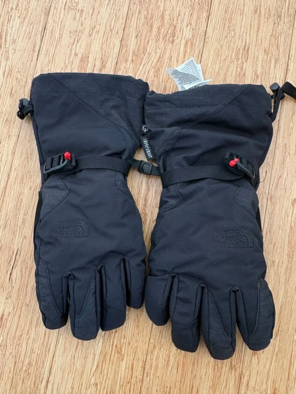 Women's North Face Insulated Waterproof Hyvent Ski Gloves in Black size XSmall